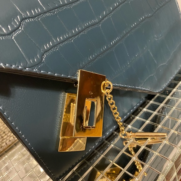 NWT Teal blue purse with gold hardware shoulder/crossbody strap-CityOne - Picture 13 of 16